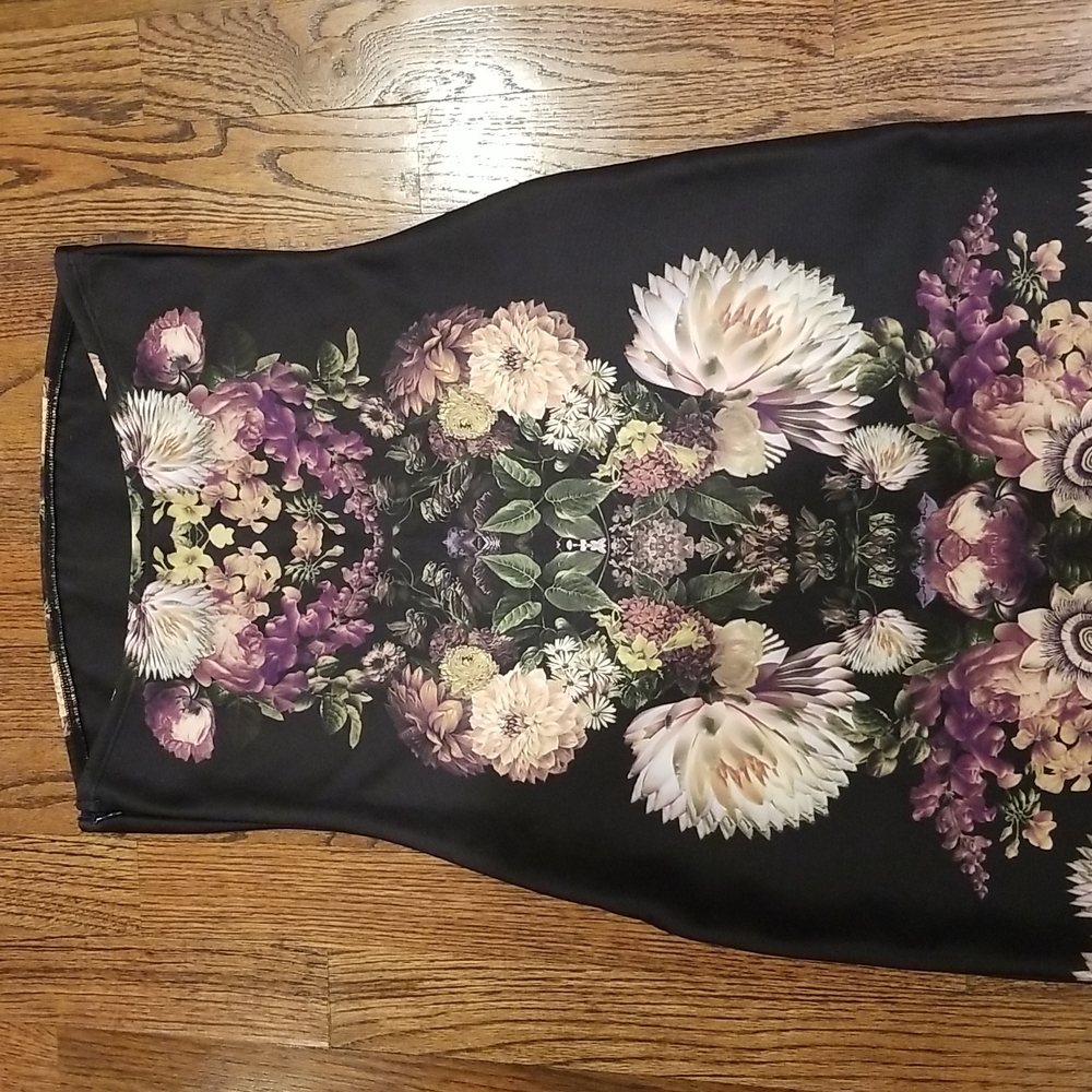 Persephone's Garden Dress - Picture 7 of 9